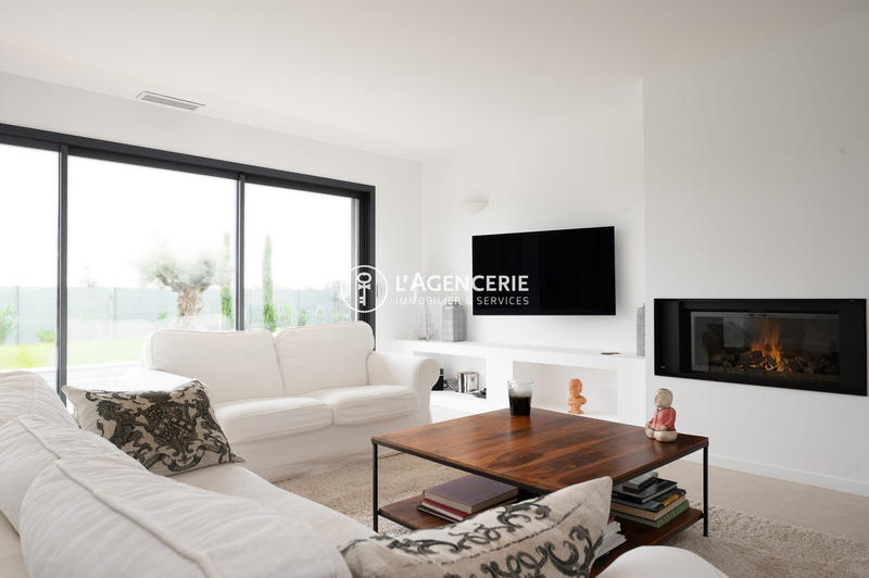 Maison - 170 m² - 5 pièces