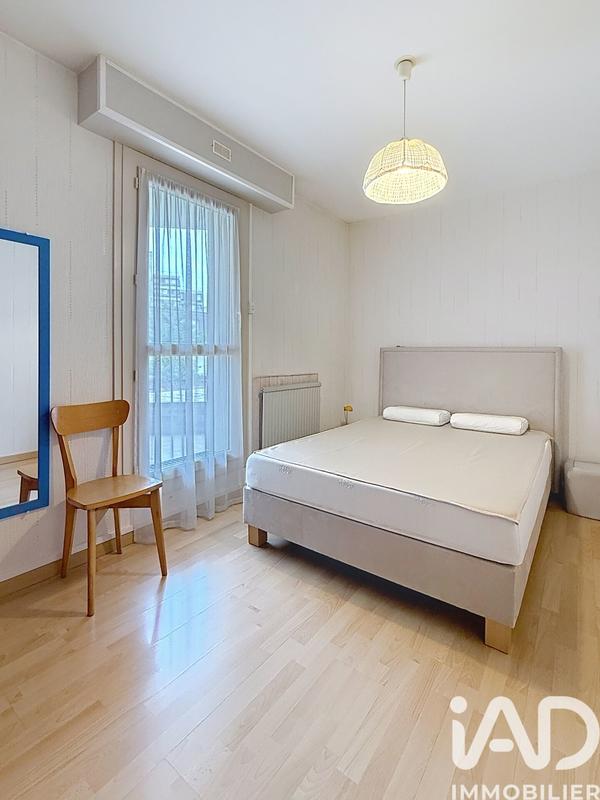 Appartement - 85 m² - 5 pièces