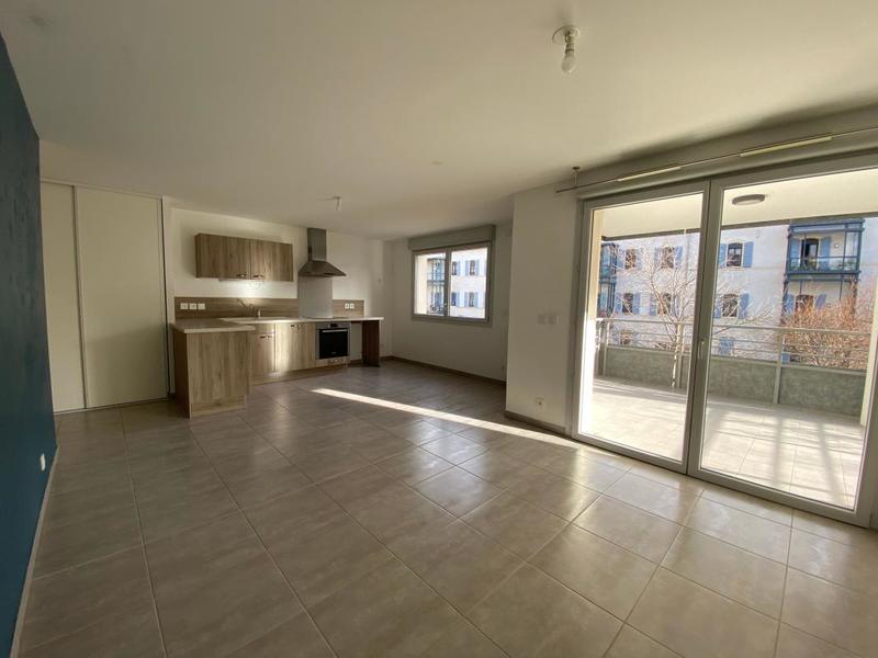 Appartement - 67 m² - 3 pièces