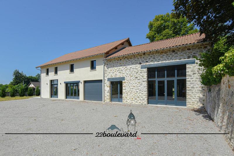 Longère - 318 m² - 10 pièces