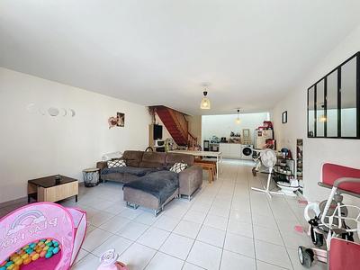 Appartement - 75 m² - 3 pièces