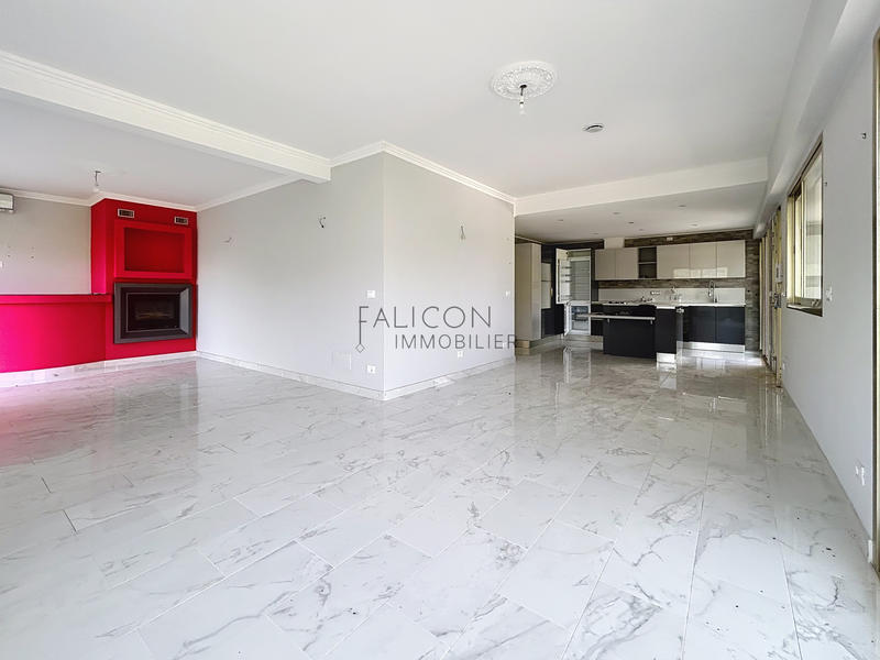 Villa - 320 m² - 8 pièces