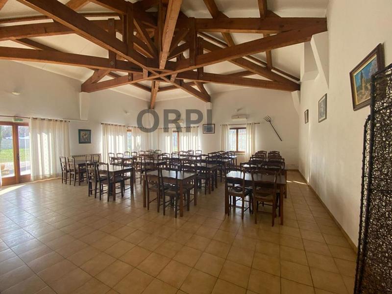 Terrain constructible - 3 700 m²