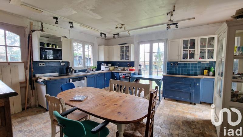 Maison - 220 m² - 7 pièces