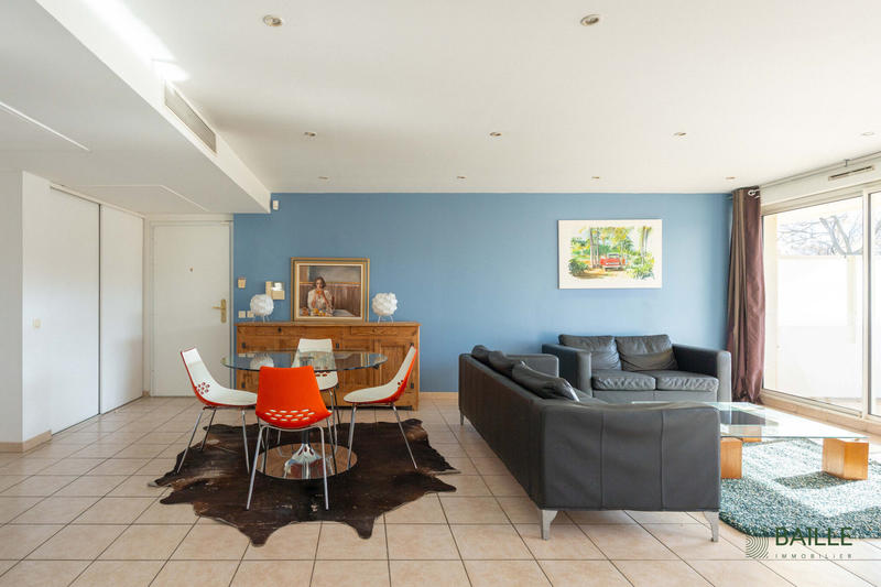 Appartement - 102 m² - 4 pièces