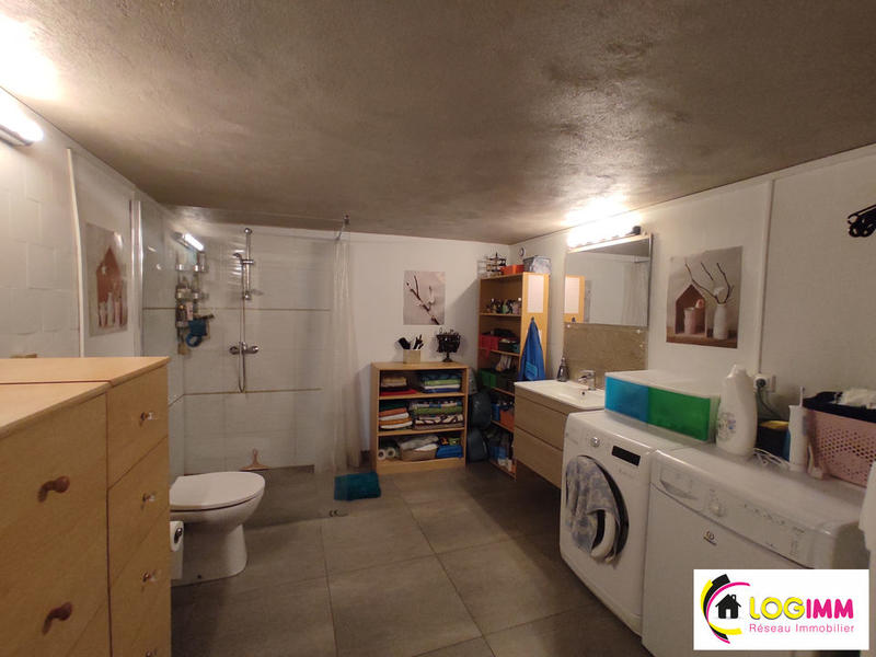 Maison - 205 m² - 7 pièces