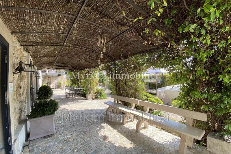 Bastide - 460 m² - 12 pièces