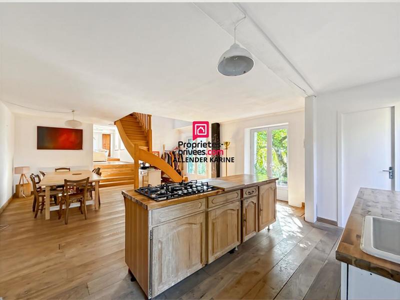 Maison - 154 m² - 6 pièces