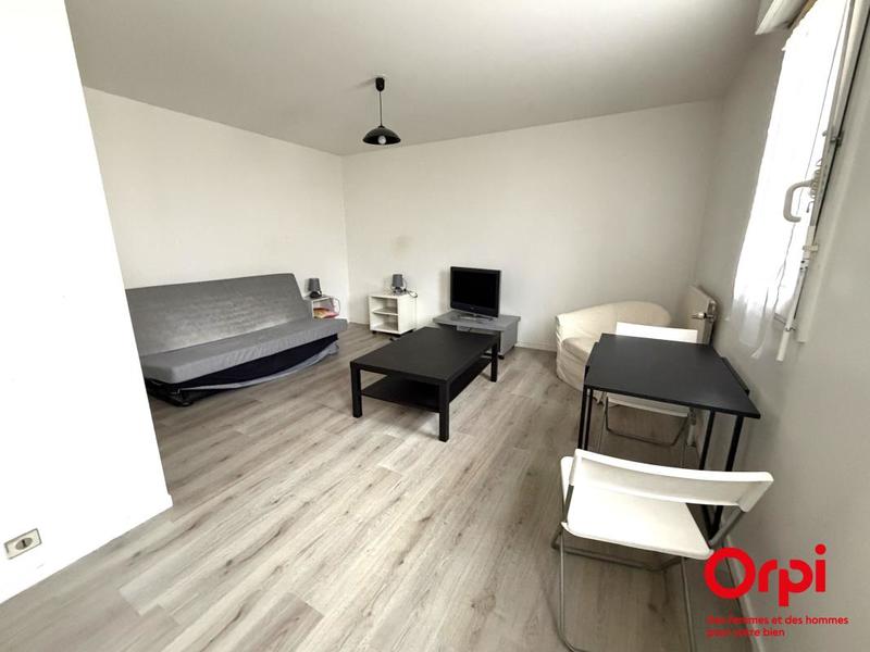 Studio - 35 m² - 2 pièces