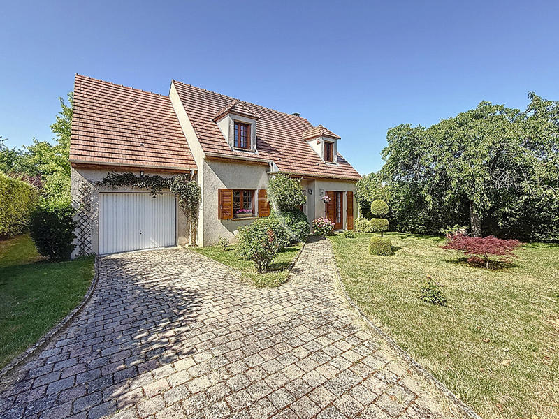 Maison - 140 m² - 7 pièces