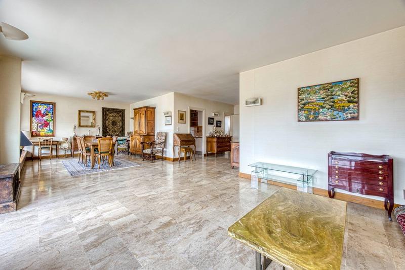 Appartement - 135 m² - 3 pièces