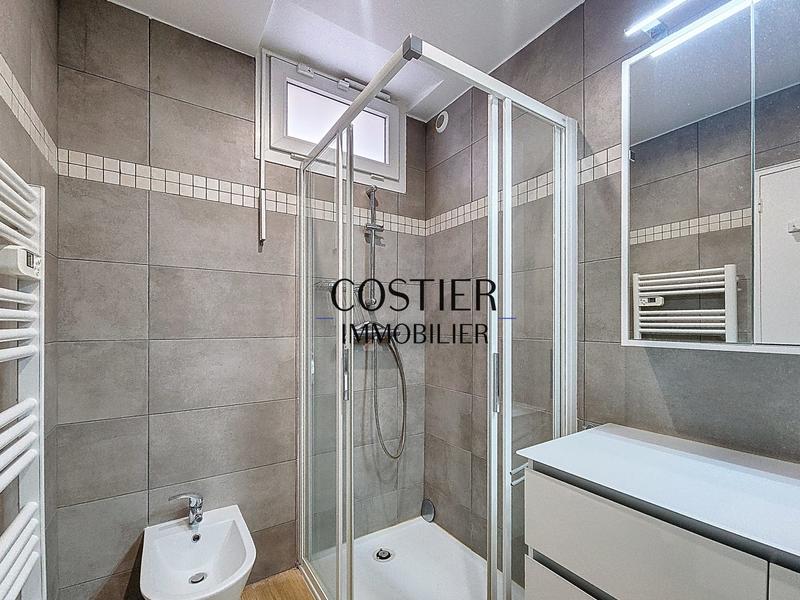 Maison traditionnelle - 95 m² - 5 pièces