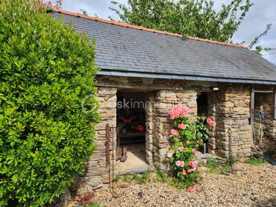 Maison en pierre - 157 m² - 7 pièces