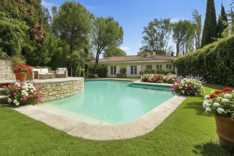 Maison - 181 m² - 8 pièces