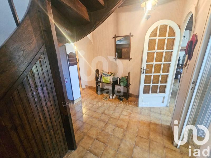 Maison - 196 m² - 9 pièces