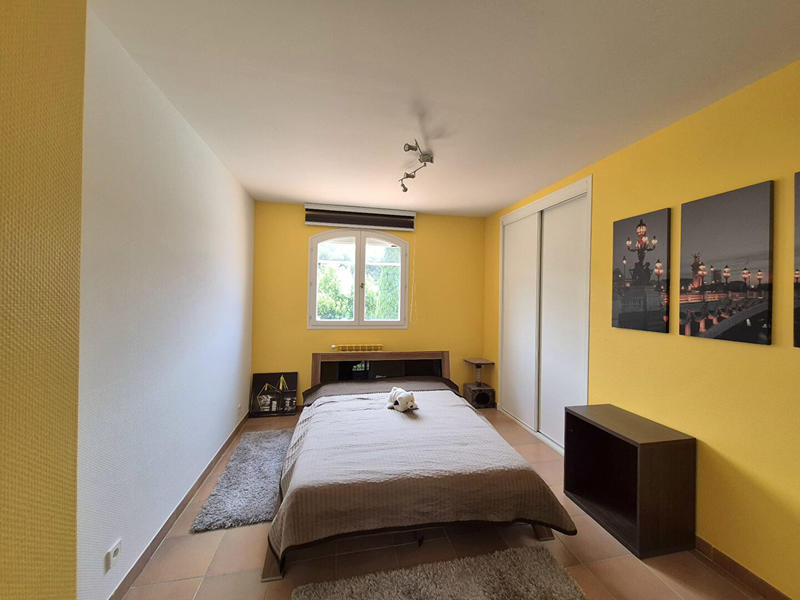 Maison - 170 m² - 5 pièces