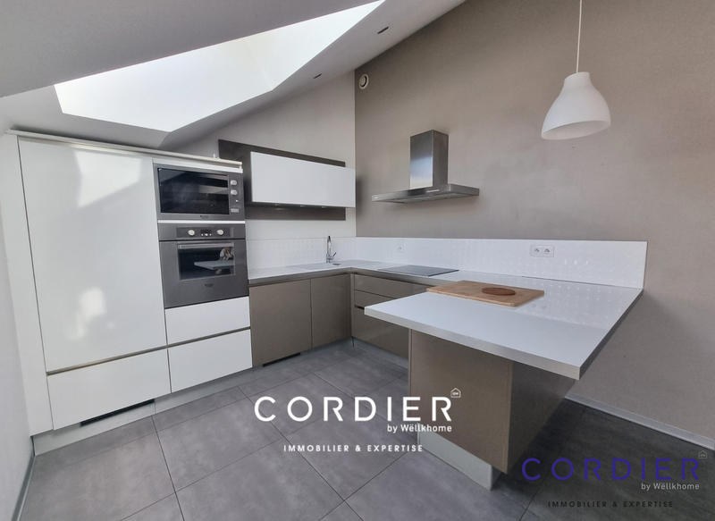 Appartement - 95 m² - 4 pièces