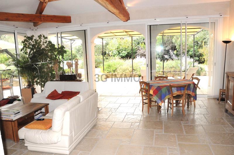 Villa - 145 m² - 6 pièces