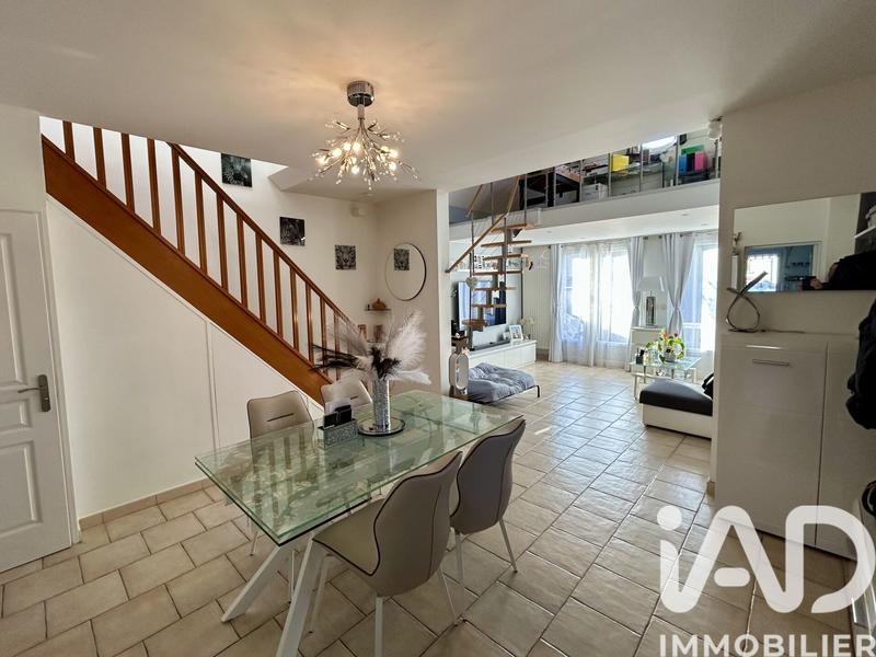 Maison - 89 m² - 5 pièces