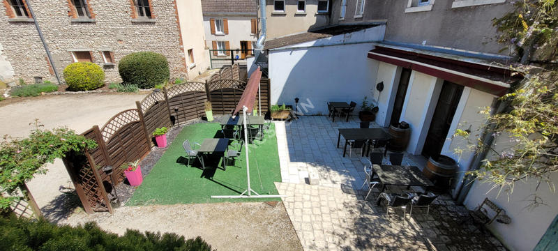 Fonds de commerce - 750 m²