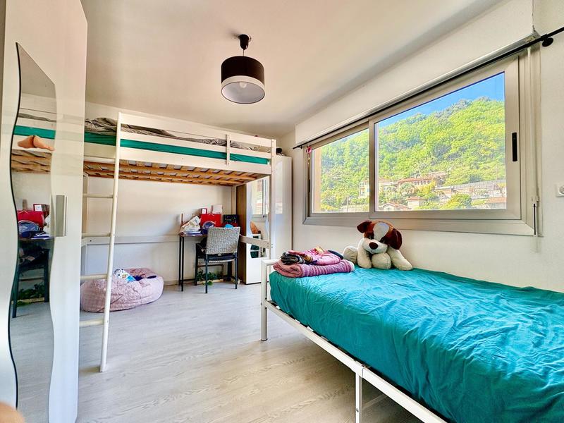 Appartement - 81 m² - 4 pièces