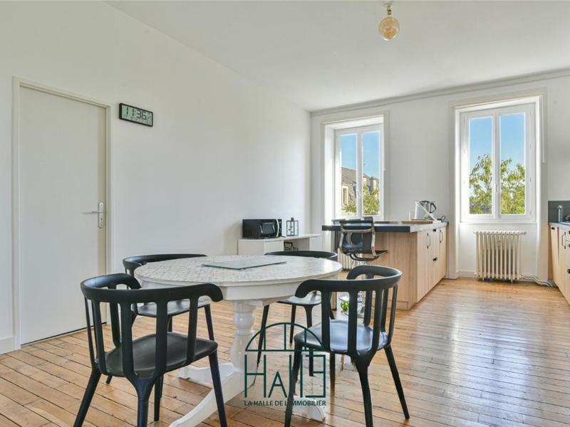 Appartement - 116 m² - 6 pièces