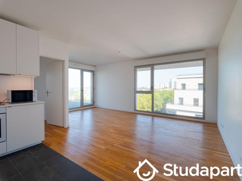 Chambre - 80 m² - 1 pièce