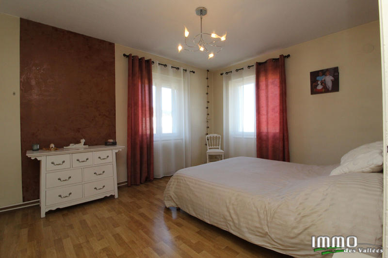 Maison - 189 m² - 10 pièces