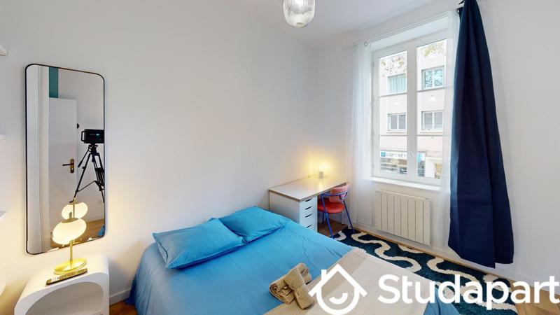 Chambre - 11 m² - 1 pièce