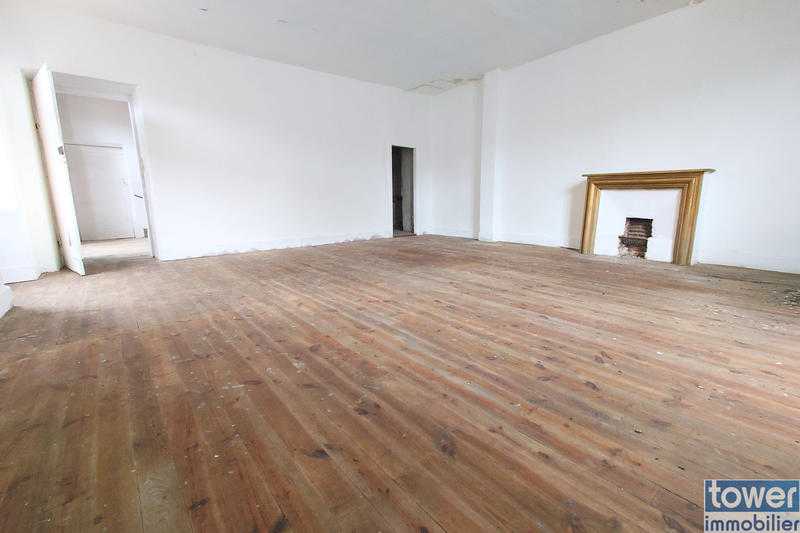 Maison - 420 m² - 17 pièces