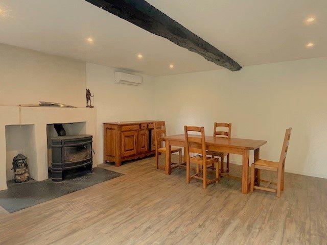 Maison - 180 m² - 8 pièces