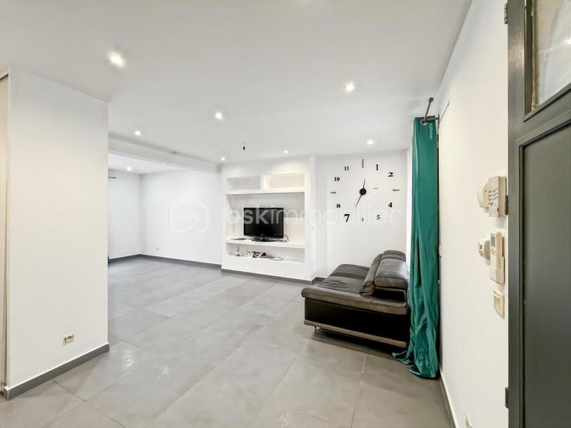 Maison traditionnelle - 106 m² - 6 pièces