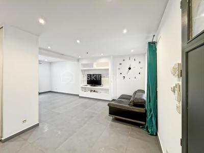 Maison traditionnelle - 106 m² - 6 pièces