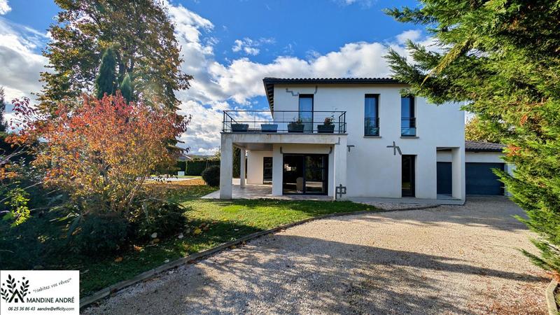 Villa - 141 m² - 5 pièces