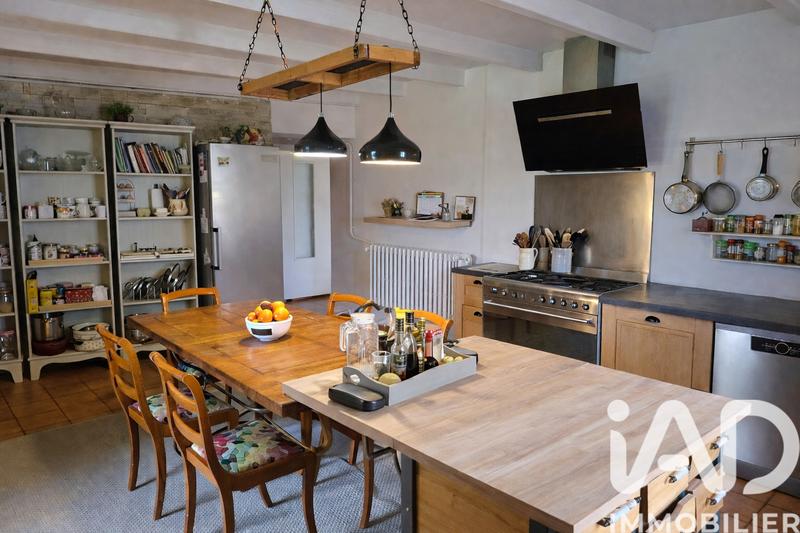 Maison - 181 m² - 5 pièces