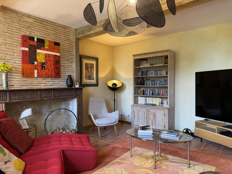 Maison - 262 m² - 9 pièces