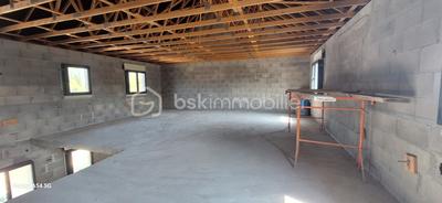 Maison - 217 m² - 7 pièces