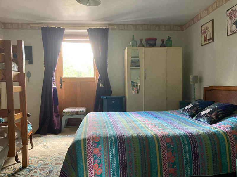 Maison - 270 m² - 11 pièces