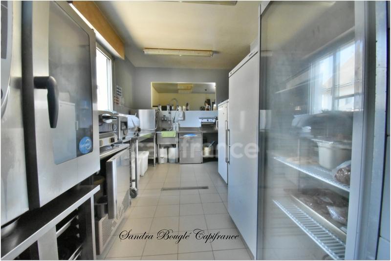Fonds de commerce - 261 m²