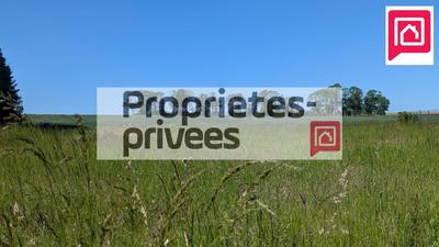 Terrain constructible - 1 300 m²