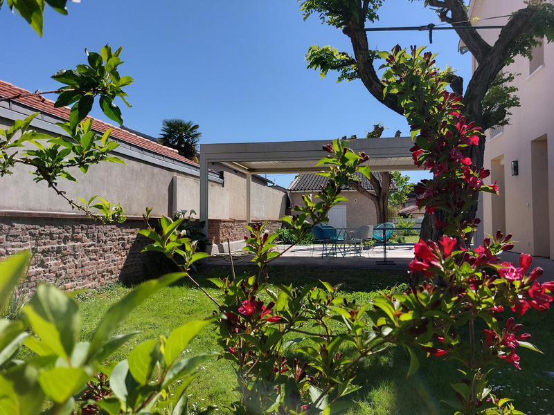 Maison - 231 m² - 7 pièces