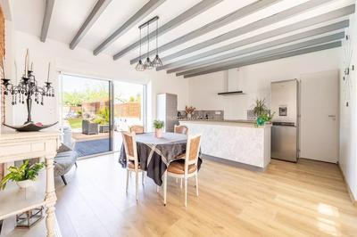 Maison - 175 m² - 10 pièces