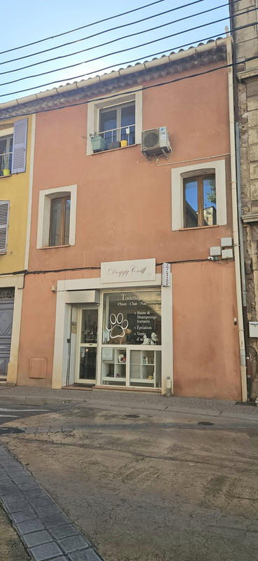 Local commercial - 66 m² - 1 pièce