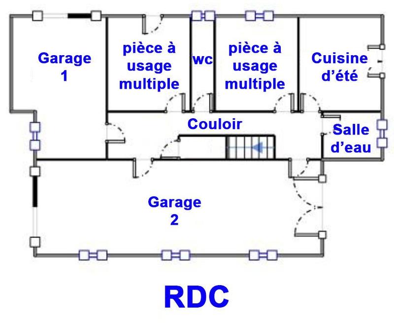 Maison traditionnelle - 195 m² - 9 pièces
