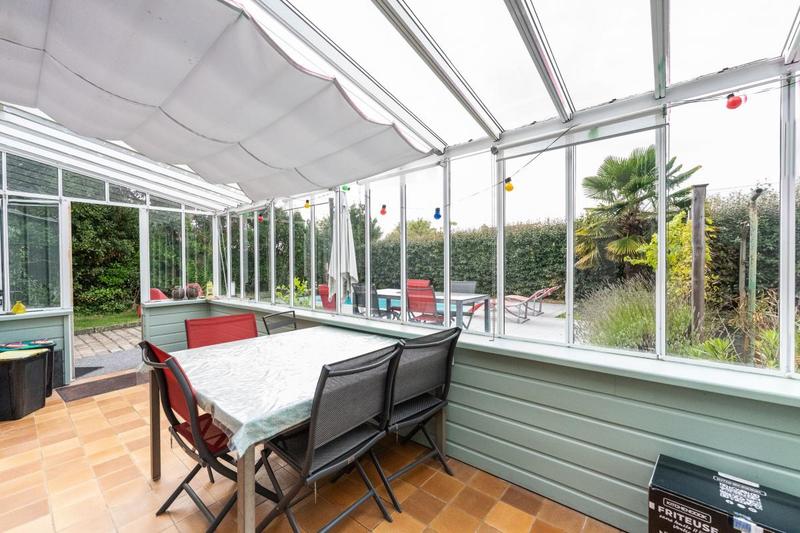 Maison - 202 m² - 6 pièces