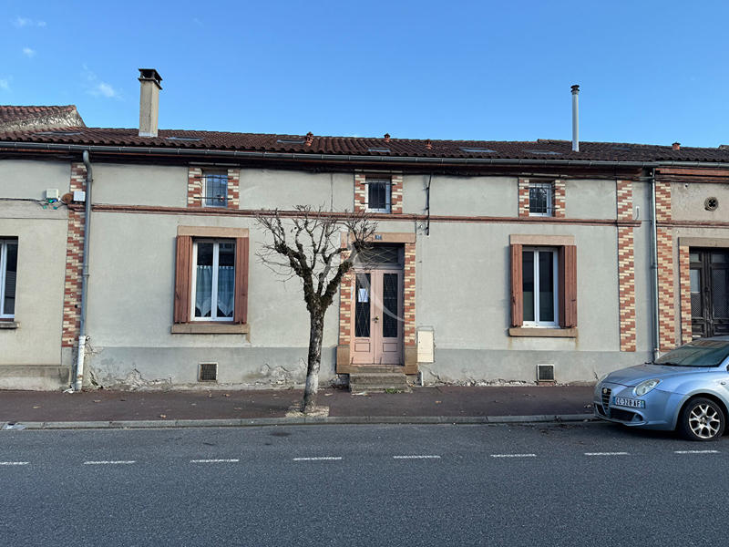 Maison - 334 m² - 10 pièces