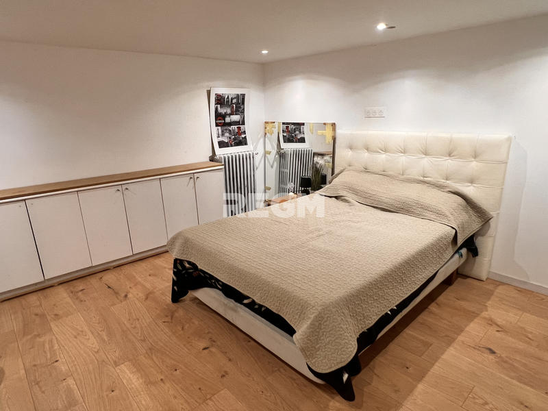 Maison - 223 m² - 7 pièces