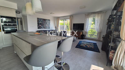 Appartement - 77 m² - 3 pièces