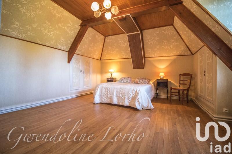 Maison - 215 m² - 7 pièces