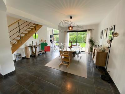 Pavillon - 156 m² - 6 pièces